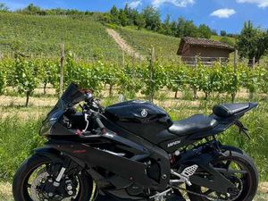 YAMAHA YZF-R6 NERO
