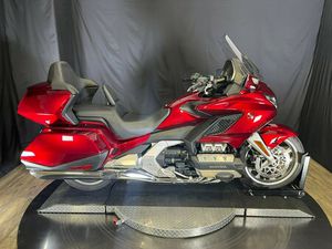 2018 HONDA GOLD WING TOUR AUTOMATIC DCT