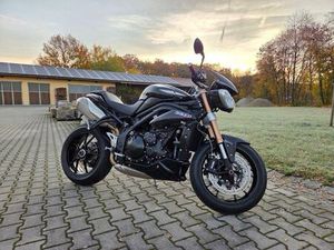 TRIUMPH SPEED TRIPLE 1050 ABS