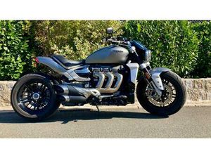 TRIUMPH ROCKET 3R IN MATT SILVER ICE