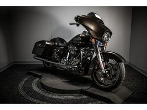 2021 STREET GLIDE® (FLHX)