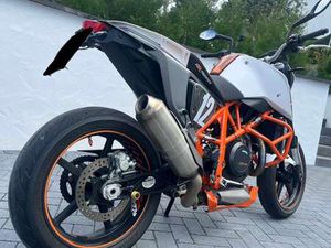 KTM 690 DUKE