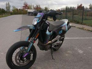 HUSQVARNA 701 SUPERMOTO