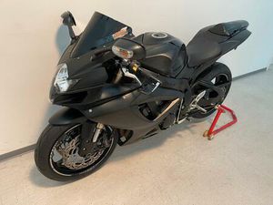GSX-R 600 - BLACK EDITION- VIELE EXTRAS- ALLES NEU- PLUS GARANTIE