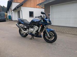 YAMAHA FAZER 1000 RN06 ERSTE HAND&TOP ZUSTAND