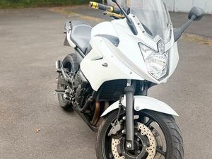 YAMAHA XJ6