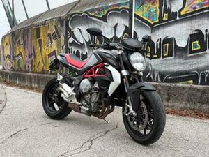 MV AGUSTA BRUTALE 800