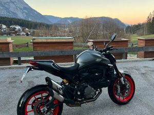 DUCATI MONSTER 2021