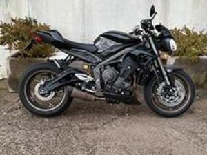 TRIUMPH STREET TRIPLE 765 RS