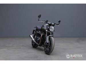 TRIUMPH SPEED TWIN 1200