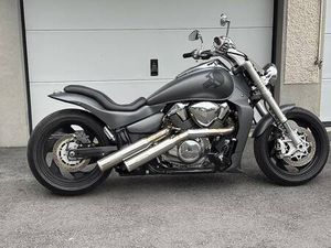 SUZUKI M1800R CHOPPER CANTON GLARIS -