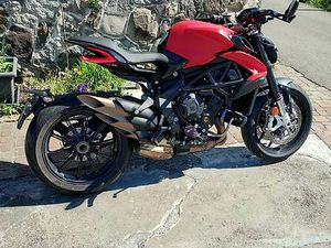 VENDO MV AGUSTA DRAGSTER CANTON SCHWYTZ -