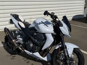 KAWASAKI Z750