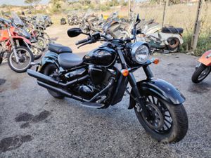 MOTO CUSTOM SUZUKI INTRUDER TOTAL BLACK 2016 C800