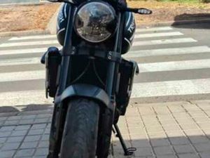 TRIUMPH - TRIDENT 660