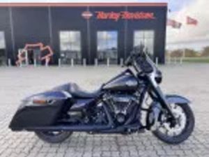 HARLEY-DAVIDSON FLHRXS ROAD KING SPECIAL