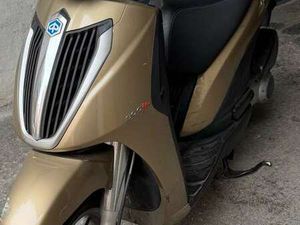 PIAGGIO CARNABY 300 CRUISER