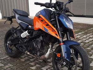 KTM 125 DUKE 2025, NEUWERTIG, VOM VERTRAGSHÄNDLER