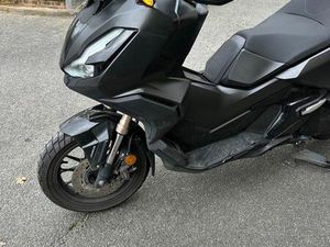 HONDA ADV 350 – NOIR MAT – EXCELLENT ÉTAT – GARANTIE JUSQU’EN 2029