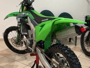 450 KXF