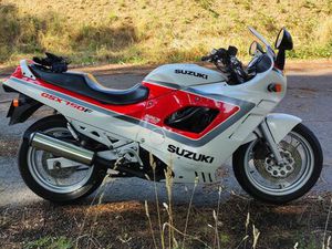 SUZUKI GSXF 750