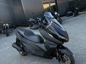 MAXI SCOOTER ZONTES 125 E 3990 EURO