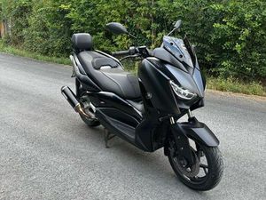XMAX 125
