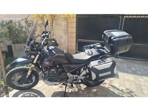 MOTO GUZZI V85TT CENTENRIO BLACK