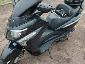 VENDS SCOOTER 125