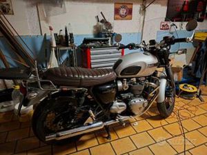 TRIUMPH BONNEVILLE T120 - 2017