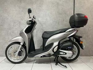 USED HONDA SH MODE 125 FOR SALE IN HULL