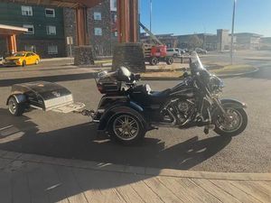 2009 HARLEY DAVIDSON BLACK TRIGLIDE