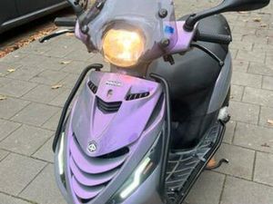 PIAGGIO ZIP 4T 50CC - BETROUWBARE SCOOTER! — SCOOTERS | PIAGGIO — MARKTPLAATS