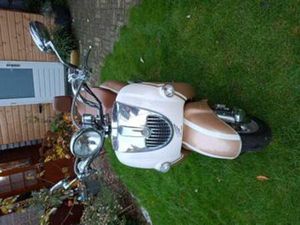 T.K. VAN 1E EIGENAAR MERK BENZHOU — SCOOTERS | SYM — MARKTPLAATS