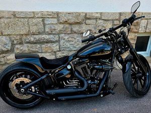 HARLEY DAVIDSON BREAKOUT FXSB 103