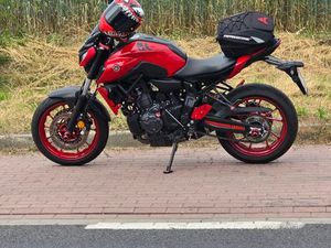 YAMAHA MT