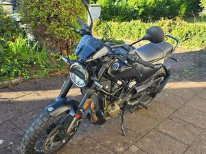 LEICHTKRAFTRAD HUSQVARNA SVARTPILEN 125