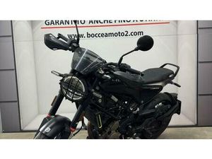 VENDO HUSQVARNA SVARTPILEN 401 (2021 - 23) USATA A ROMA (CODICE 9867309) - MOTO.IT