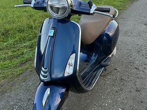 VESPA PRIMAVERA 50