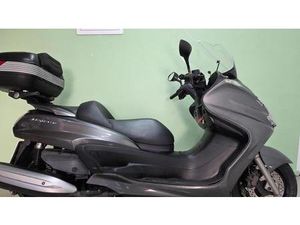 VENDO YAMAHA MAJESTY 400 (2009 - 14) USATA A GROSSETO (CODICE 9867791) - MOTO.IT