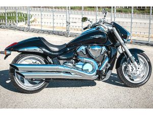 SUZUKI BOULEVARD 1800 →