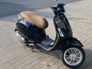 VESPA PRIMAVERA 50