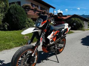 KTM SMCR 690