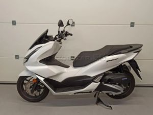 HONDA PCX 125 CZ 1.MAJITEL DPH