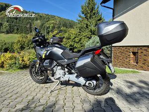 MOTO GUZZI STELVIO