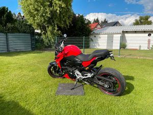 BMW F 900 R – TOP ZUSTAND, SPORTLICH & ZUVERLÄSSIG!