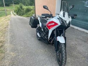 XCAPE 650 FULL CON VALIGE FARETTI