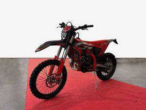 XTRAINER 2T 300 MY26 EU