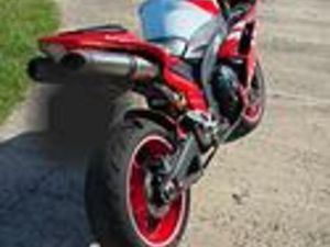 YAMAHA YZF R1 - 2008