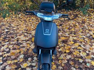 ROLLER 50 CCM - SUPER SOCO CUX 45 (SCHECKHEFTGEPFLEGT)